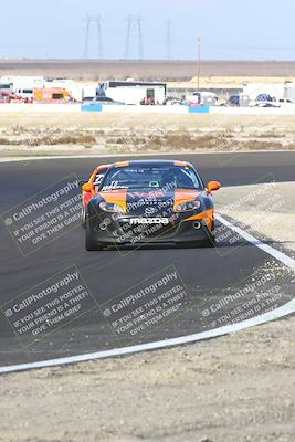 media/Jan-25-2025-CalClub SCCA (Sat) [[03c98a249e]]/Race 4/